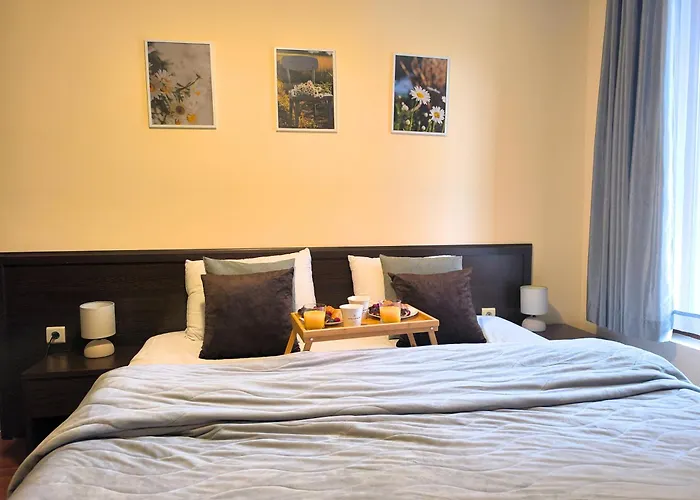 Mountain Heaven Retreat With Free Bottle Of Wine Close To Gondola, Free Parking Apartman