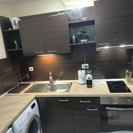 Mountain Heaven Retreat With Free Bottle Of Wine Close To Gondola, Free Parking