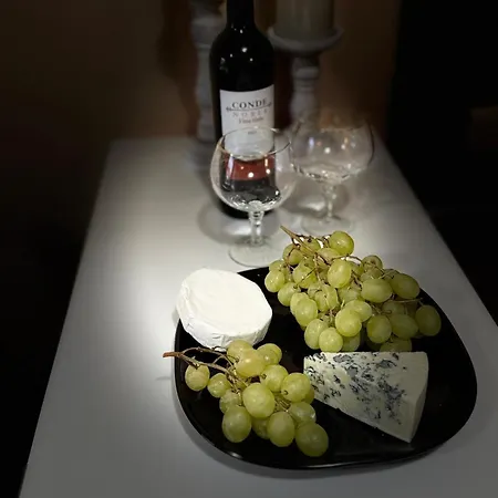 Mountain Heaven Retreat With Free Bottle Of Wine Close To Gondola, Free Parking 公寓 *