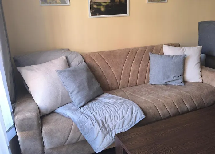 Mountain Heaven Retreat With Free Bottle Of Wine Close To Gondola, Free Parking Apartment *